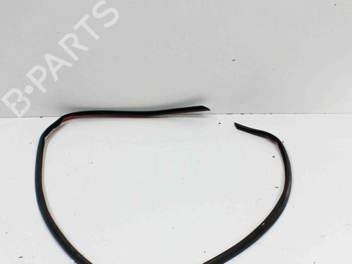 Used Rubber door seal BMW 3 Gran Turismo (F34) 320 d (200 hp) 18200675