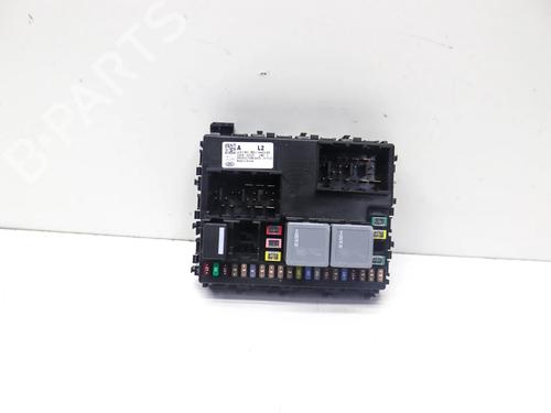 Used Fuse box LAND ROVER RANGE ROVER SPORT III (L461) P440e PHEV AWD (441 hp) 30938072