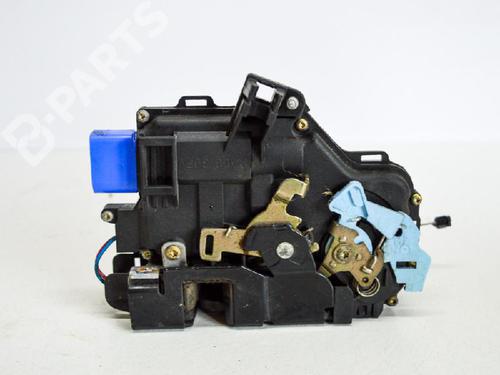 Front right lock VW TOUAREG (7LA, 7L6, 7L7) 3.0 V6 TDI | BP6489192C97 