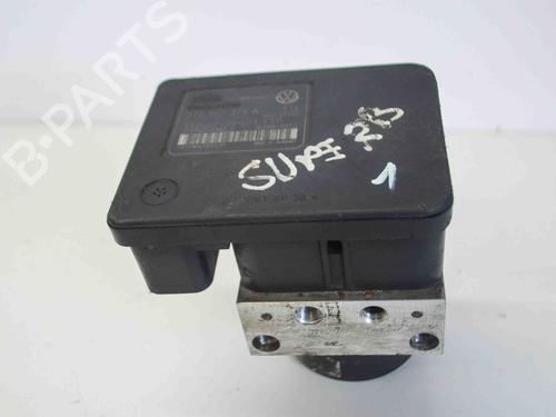 Used ABS pump SKODA SUPERB II (3T4) 1.9 TDI (105 hp) 7741647