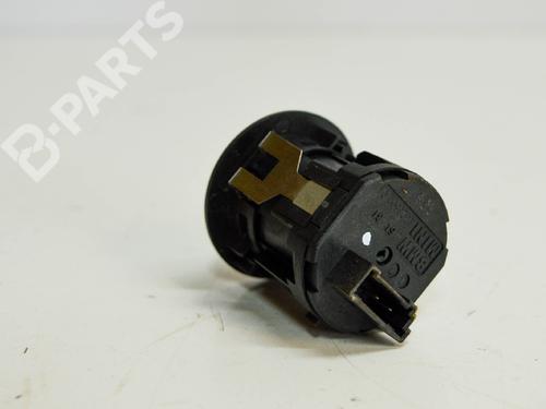 Switch BMW X5 (F15, F85) sDrive 25 d | BP8347578I30 