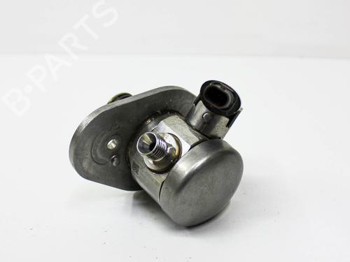 Used Fuel pump BMW X2 (F39) sDrive 20 i (192 hp) 28820845