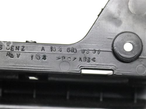 Middle console MERCEDES-BENZ GL-CLASS (X164) GL 500 4-matic (164.886) | BP31857924I22