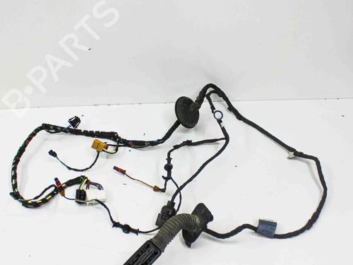 Używane Wiązka przewodów AUDI A4 B9 (8W2, 8WC) 2.0 TFSI quattro (249 hp) 17718831