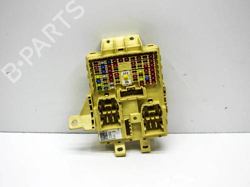 Used Fuse box Fuse box 26514095 26514095