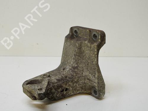 Used Engine mount BMW 4 Coupe (F32, F82) 420 d (184 hp) 14678639