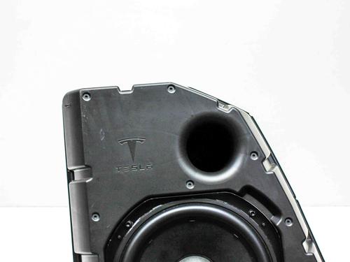 Electronic module TESLA MODEL Y (5YJY) EV Performance All-wheel Drive | BP28823012M83