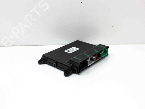 Used Electronic module TESLA MODEL S (5YJS) 70D AWD (525 hp) 26512971