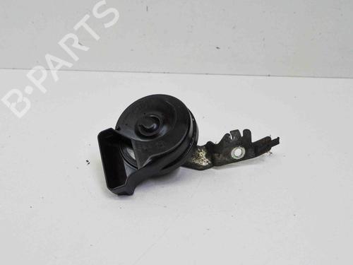 Used Horn VW TIGUAN (5N_) 2.0 TDI (140 hp) 15481443