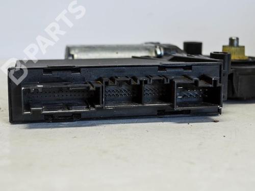 Used Right rear window motor VW TOUAREG (7LA, 7L6, 7L7) 2.5 R5 TDI (163 hp) 6491272