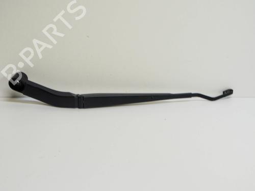 Used Front windshield wiper arm CHEVROLET CAMARO 2.0 Turbo (275 hp) 14675310