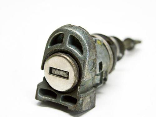 Used Front left lock VW TOURAN (1T1, 1T2) 1.9 TDI (105 hp) 6492458