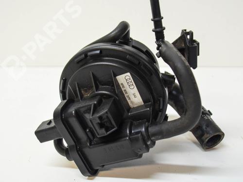 Used Vacuum pump AUDI Q5 (8RB) 3.2 FSI quattro (270 hp) 8850839