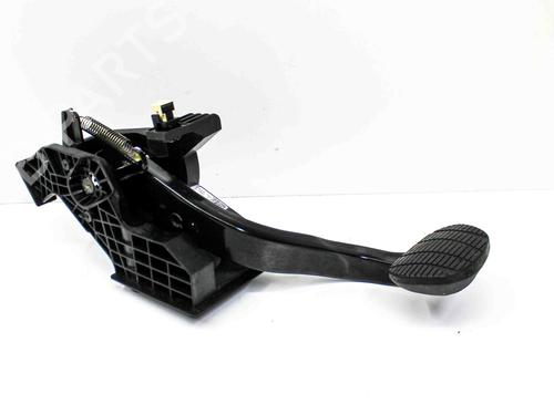 bremsepedal BMW X1 (F48) xDrive 25 i (231 hp) 22358927