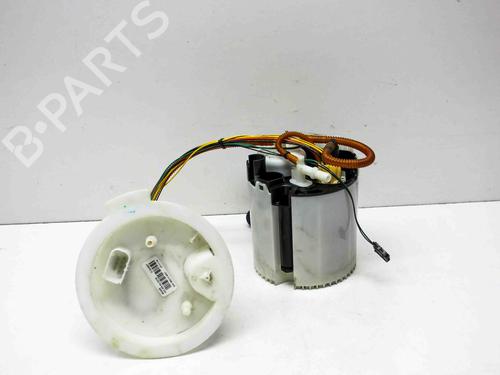 Used Fuel pump VOLVO V60 II Cross Country (227) T5 AWD (250 hp) 28822939