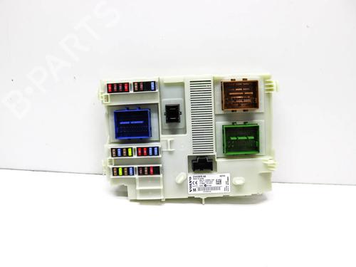Used Fuse box VOLVO S60 II (134) T5 (253 hp) 32239060
