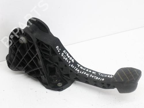 Used Clutch pedal VW GOLF V (1K1) 1.9 TDI (105 hp) 14683710