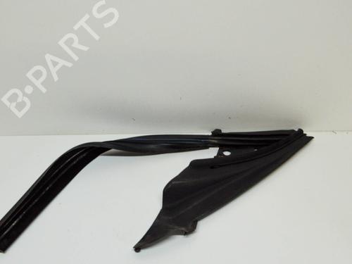 Used Rubber door seal BMW 5 Gran Turismo (F07) 530 d (245 hp) 14679026