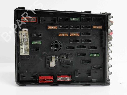 Used Fuse box VW PASSAT B6 (3C2) 2.0 TDI (163 hp) 7912747