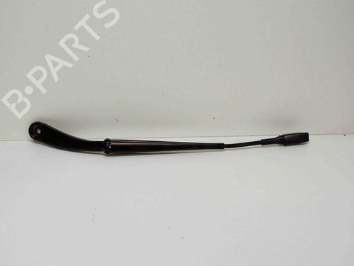 Used Front windshield wiper arm MERCEDES-BENZ CLA Coupe (C117) CLA 250 (117.344) (211 hp) 14678845