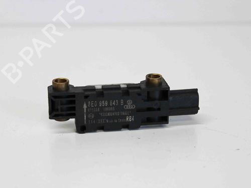 Used Electronic sensor AUDI A4 B7 (8EC) 1.8 T (163 hp) 8852426