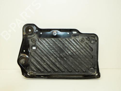 Used Support MERCEDES-BENZ CLA Coupe (C117) CLA 250 (117.344) (211 hp) 14678830