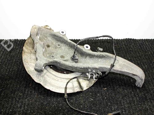 Used Left front steering knuckle BMW 6 Gran Coupe (F06) 650 i (449 hp) 26513897