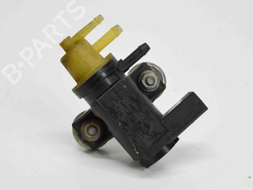 Used Electronic sensor AUDI A4 B7 (8EC) 1.9 TDI (116 hp) 14683112