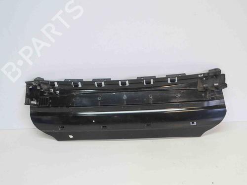 Used Rear bumper bracket BMW 5 (F10) 520 d (190 hp) 8848609