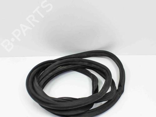 Used Rubber door seal VW ARTEON (3H7, 3H8) 2.0 TSi 4motion (272 hp) 28821831