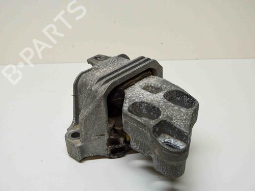 Used Engine mount Engine mount MERCEDES-BENZ CLA Coupe (C117) CLA 250 (117.344) (211 hp) 10902957 10902957