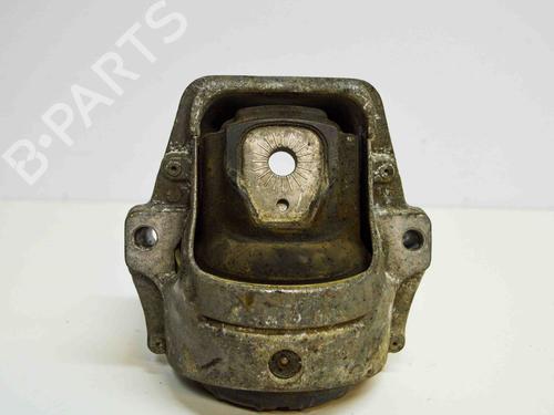 Used Engine mount AUDI A4 B8 (8K2) 3.0 TDI (204 hp) 7094430