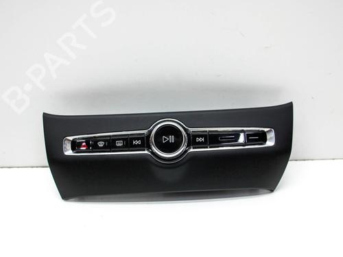 Used Switch VOLVO V60 II Cross Country (227) T5 AWD (250 hp) 28822795