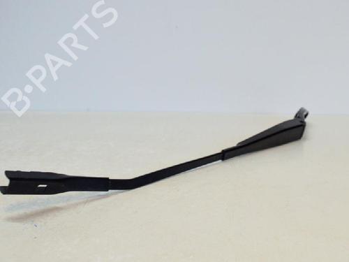 Used Front windshield wiper arm AUDI A3 Sportback (8VA, 8VF) 1.6 TDI (110 hp) 14688164
