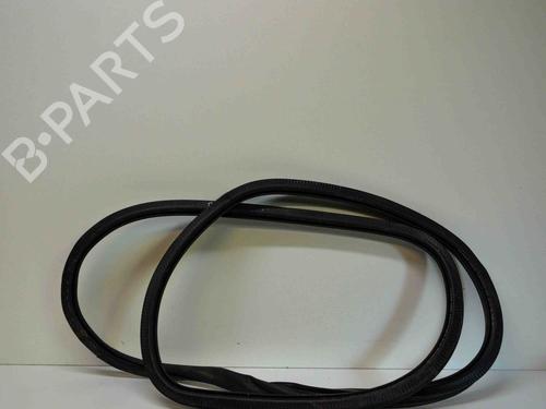 Gummiliste VW PASSAT B7 Variant (365) 2.0 TDI (140 hp) 14677728