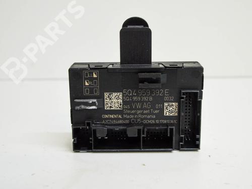 Used Electronic module SEAT LEON (5F1) 1.6 TDI (115 hp) 8850315