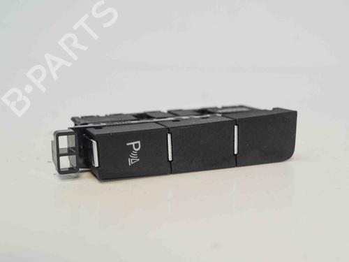 Used Switch VW GOLF VII (5G1, BQ1, BE1, BE2) 1.0 TSI (115 hp) 6484303