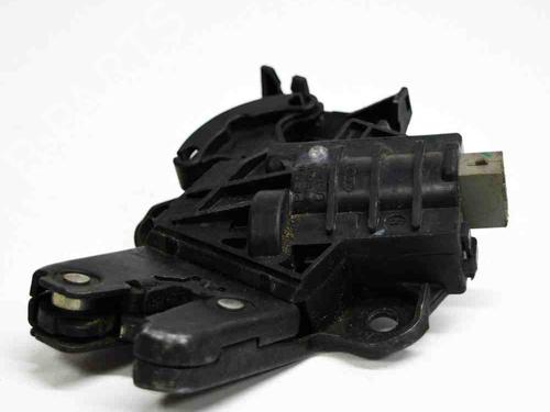 Used Tailgate lock AUDI A6 C6 Avant (4F5) 2.0 TDI (121 hp) 8852402