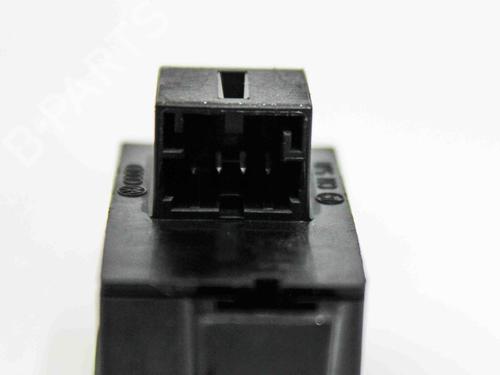 Switch AUDI Q5 (8RB) 3.0 TFSI quattro | BP18430347I30