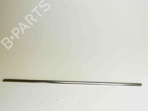 Used Door moulding trim SKODA SUPERB II (3T4) 2.0 TDI 16V (140 hp) 14674809