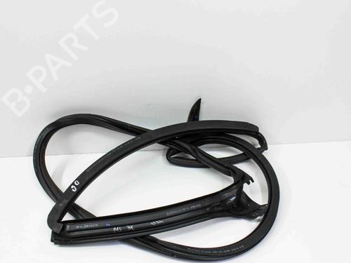 Used Rubber door seal VW ARTEON (3H7, 3H8) 2.0 TSi 4motion (272 hp) 28821832