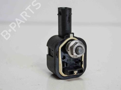 Used Electronic sensor BMW 5 (F10) 520 d (184 hp) 6498321