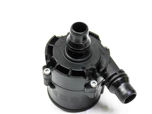 Used Auxiliary water pump BMW X1 (F48) xDrive 25 i (231 hp) 22358915