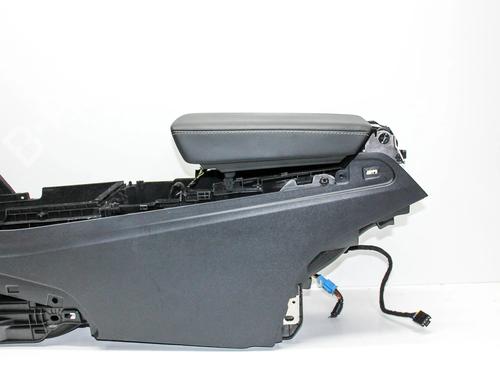 Console centrale TESLA MODEL Y (5YJY) EV Performance All-wheel Drive | BP28823005I22  - Image 6