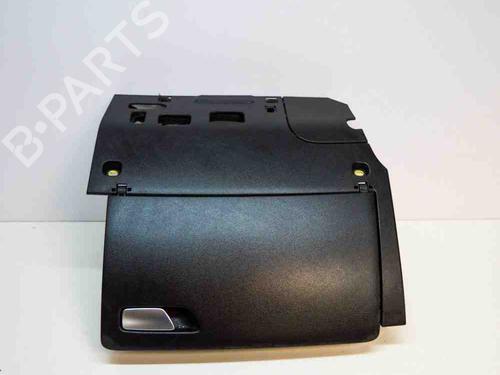 Used Glove box AUDI A3 Sportback (8VA, 8VF) 1.4 TSI (150 hp) 6497775