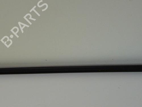 Dørliste VW PASSAT B7 Variant (365) 2.0 TDI (140 hp) 14677724