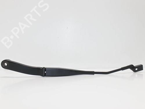 front-windshield-wiper-arm-jeep-renegade-suv-bu-b1-bv-2014-36565308 main image