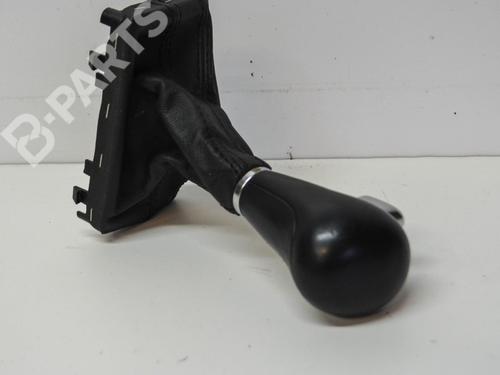 Used Manual gearbox selector Manual gearbox selector AUDI A4 B8 (8K2) 2.0 TDI (143 hp) 6876063 6876063