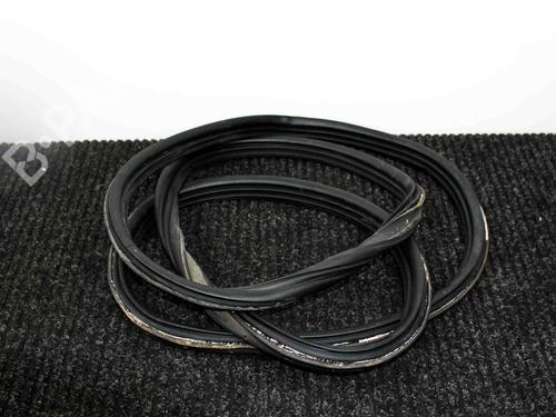 Used Rubber door seal FORD ECOSPORT 1.0 EcoBoost (140 hp) 19432066
