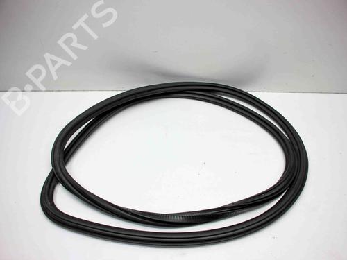 Used Rubber door seal AUDI Q3 (8UB, 8UG) 2.0 TFSI quattro (200 hp) 28823260
